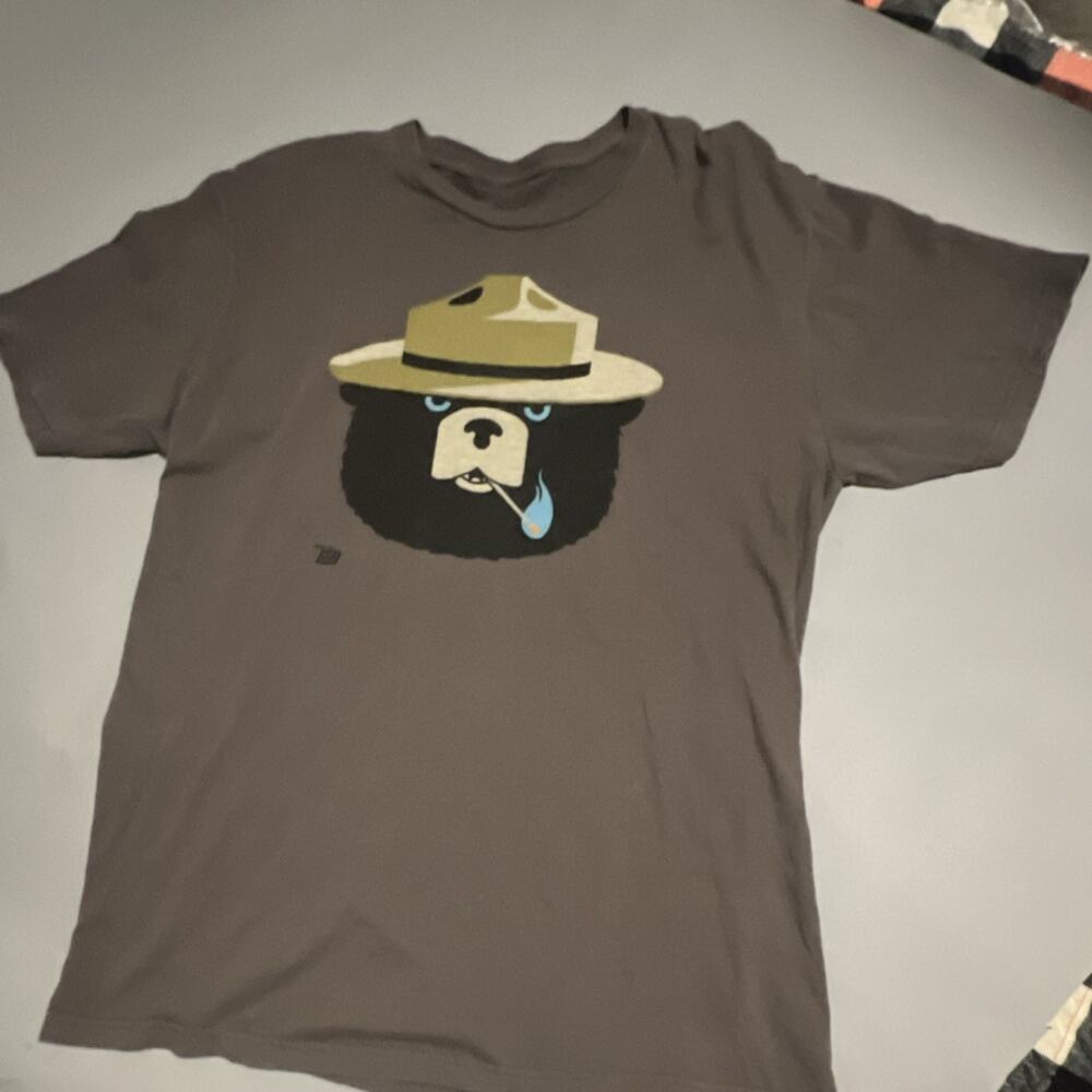 Ames Bros Brown Short Sleeve T-Shirt Size L Smokey Bear Graphic